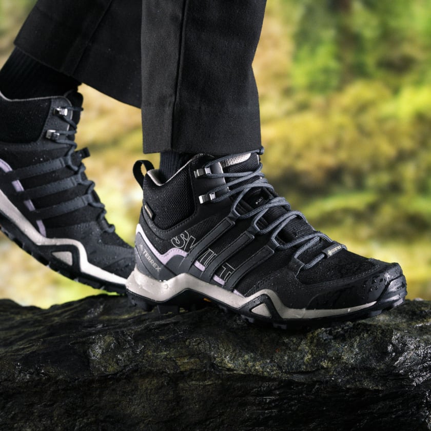 Adidas Terrex Swift r2